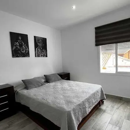 Casita Con Terraza Privada Cerca Playa 2 Pax * Cadix